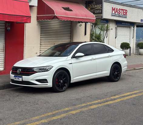 VOLKSWAGEN-JETTA-2020