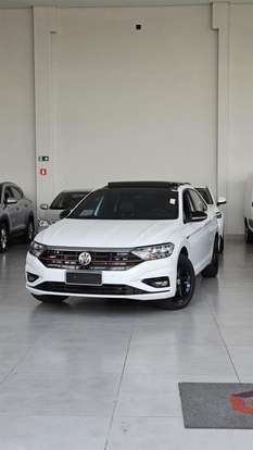 VOLKSWAGEN-JETTA-2020