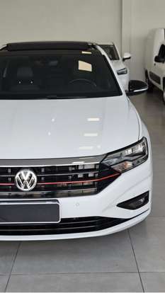 VOLKSWAGEN-JETTA-1.4 250 TSI TOTAL FLEX R-LINE TIPTRONIC VOLKSWAGEN-JETTA-2020