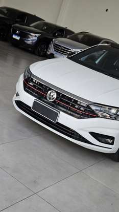 VOLKSWAGEN-JETTA-2020