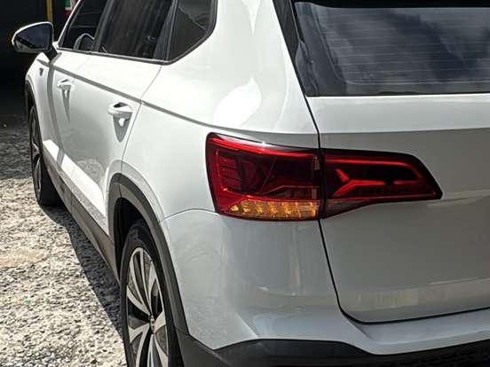 VOLKSWAGEN-TAOS-1.4 250 TSI TOTAL FLEX COMFORTLINE AUTOMÁTICO VOLKSWAGEN-TAOS-2023