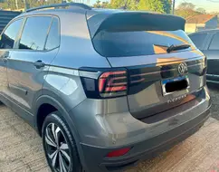 VOLKSWAGEN T-CROSS 1.0 200 TSI TOTAL FLEX AUTOMÁTICO VOLKSWAGEN T-CROSS 1.0 200 TSI TOTAL FLEX AUTOMÁTICO