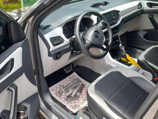 VOLKSWAGEN-T-CROSS-1.4 250 TSI TOTAL FLEX HIGHLINE AUTOMÁTICO VOLKSWAGEN-T-CROSS-2019