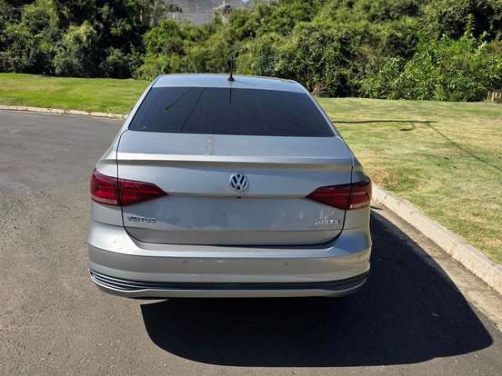 VOLKSWAGEN-VIRTUS-1.0 200 TSI COMFORTLINE AUTOMÁTICO VOLKSWAGEN-VIRTUS-2020