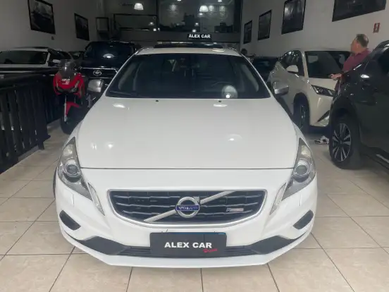 VOLVO-V60-2012