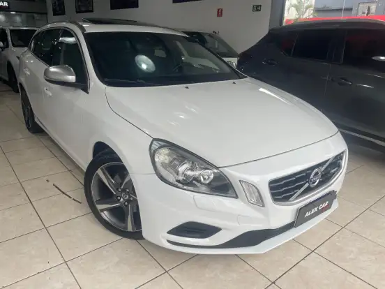VOLVO-V60-2012