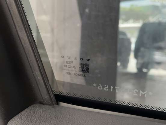 VOLVO-XC40-2020