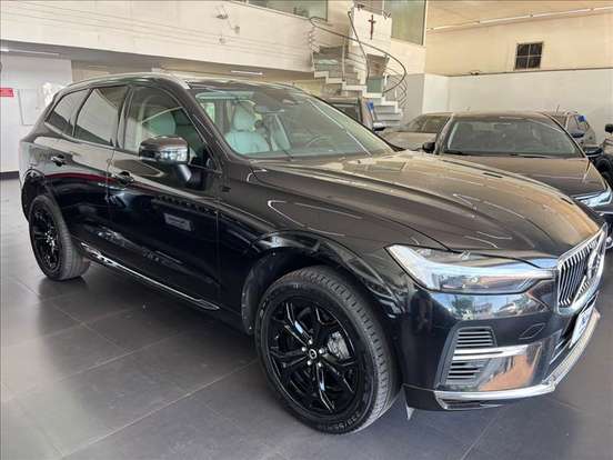 VOLVO-XC60-2021