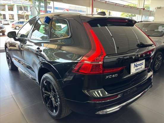 VOLVO-XC60-2021