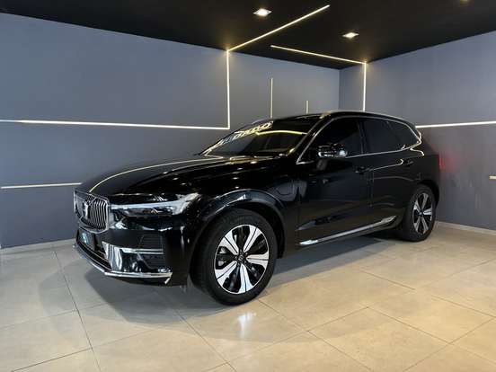 VOLVO-XC60-2023