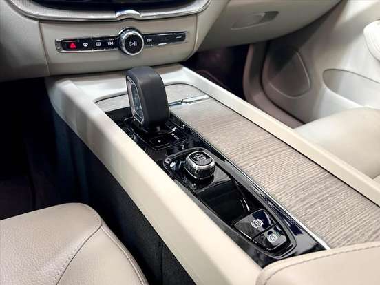 VOLVO-XC60-2.0 T8 RECHARGE PLUS AWD GEARTRONIC VOLVO-XC60-2024