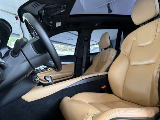 VOLVO-XC90-2.0 T6 GASOLINA MOMENTUM AWD GEARTRONIC VOLVO-XC90-2019