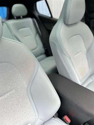 VOLVO-EX30-2024