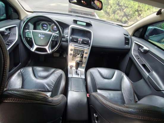 VOLVO-XC60-3.0 DYNAMIC AWD TURBO GASOLINA 4P AUTOMÁTICO VOLVO-XC60-2009