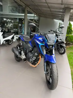 YAMAHA-FZ25 FAZER CONNECTED ABS-2025