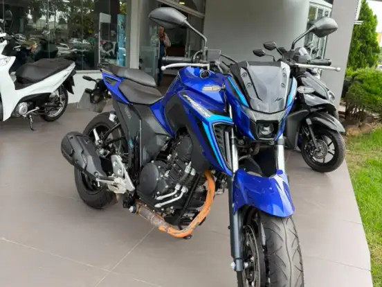YAMAHA-FZ25 FAZER CONNECTED ABS YAMAHA-FZ25 FAZER CONNECTED ABS-2025