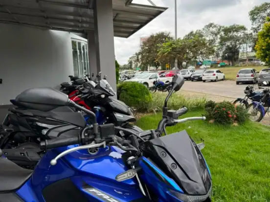YAMAHA-FZ25 FAZER CONNECTED ABS YAMAHA-FZ25 FAZER CONNECTED ABS-2025