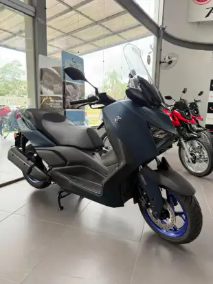 YAMAHA-XMAX 250 CONNECTED ABS-2025