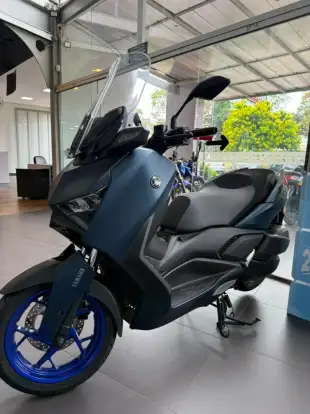 YAMAHA-XMAX 250 CONNECTED ABS-2025