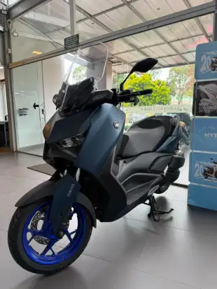 YAMAHA-XMAX 250 CONNECTED ABS-2025