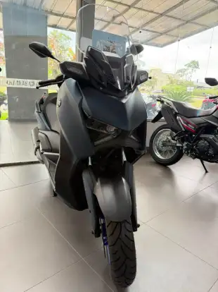 YAMAHA-XMAX 250 CONNECTED ABS-2025