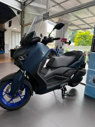 YAMAHA-XMAX 250 CONNECTED ABS-2025