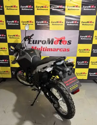 YAMAHA-XTZ 250 LANDER CONNECTED-2025