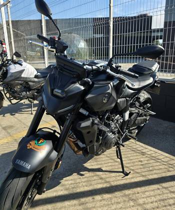 YAMAHA MT-07 CONNECTED ABS 