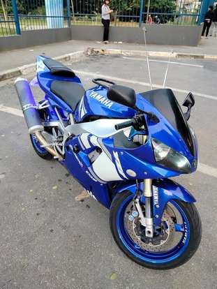 YAMAHA-YZF R1-2001
