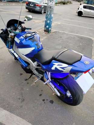 YAMAHA-YZF R1-2001