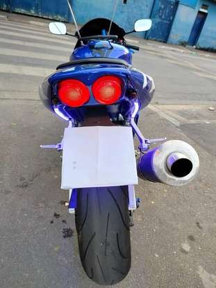 YAMAHA-YZF R1-2001