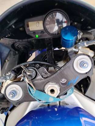 YAMAHA-YZF R1-2001