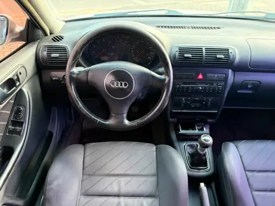 AUDI-A3-1.6 8V GASOLINA 2P MANUAL AUDI-A3-2000