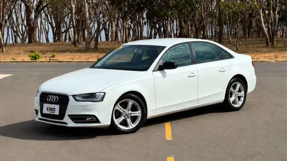 AUDI A4 2.0 TFSI AMBIENTE 183CV GASOLINA 4P MULTITRONIC AUDI A4 2.0 TFSI AMBIENTE 183CV GASOLINA 4P MULTITRONIC