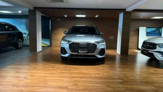 AUDI-Q3-2023