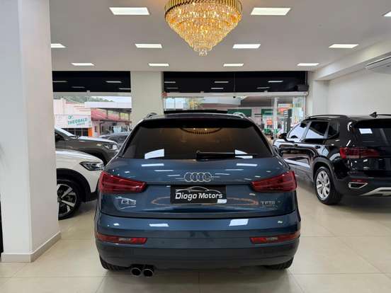 AUDI-Q3-2015