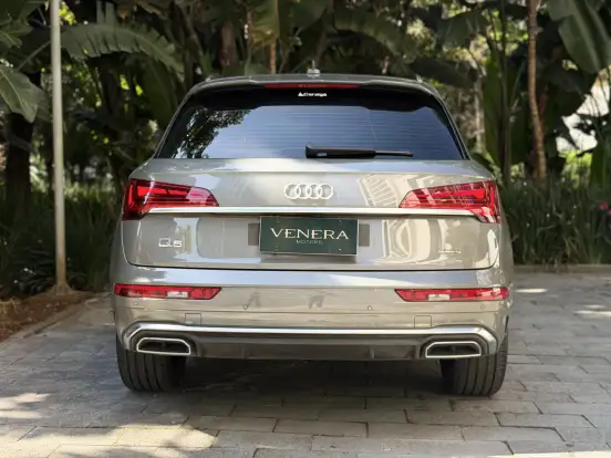 AUDI-Q5-2024