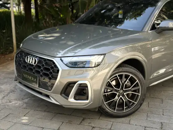 AUDI-Q5-2024