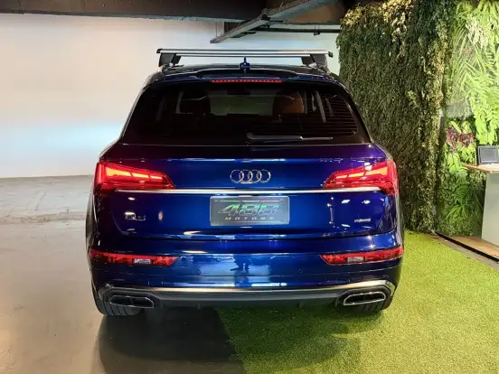 AUDI-Q5-2023