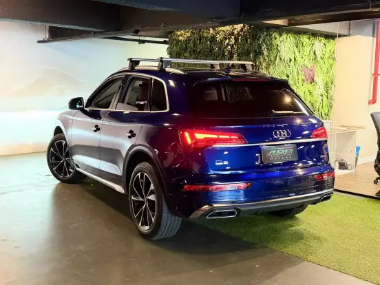 AUDI-Q5-2023