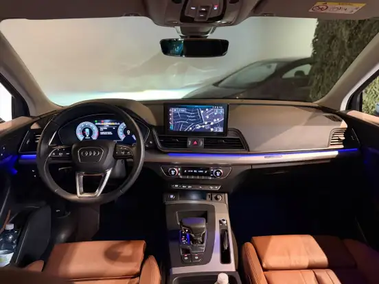 AUDI-Q5-2023