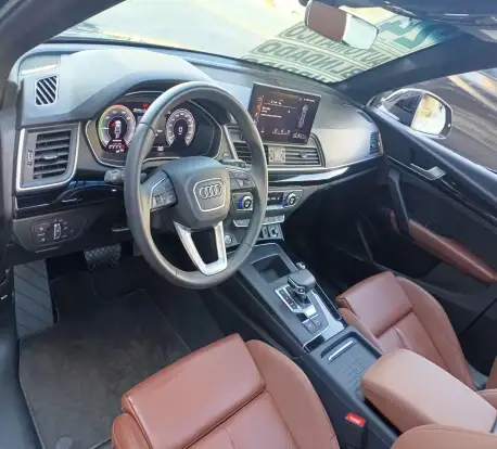 AUDI-Q5-2023