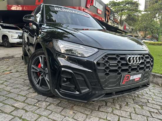 AUDI-Q5-2023