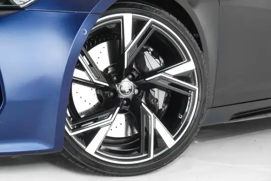 AUDI-RS6-4.0 AVANT V8 TWINTURBO MHEV TIPTRONIC AUDI-RS6-2022