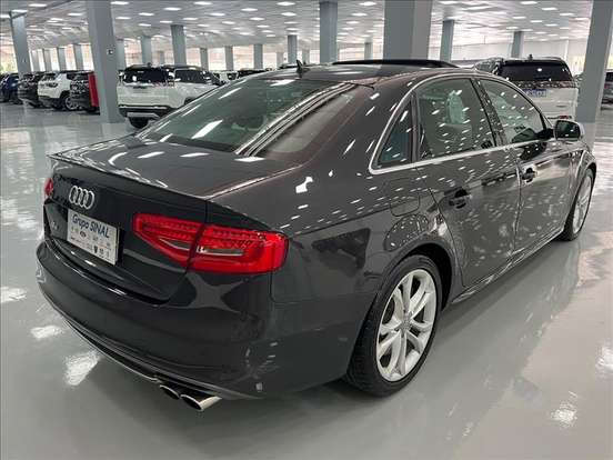 AUDI-S4-2013