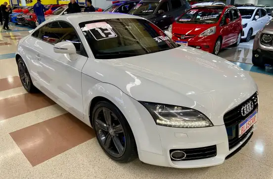 AUDI-TT-2012