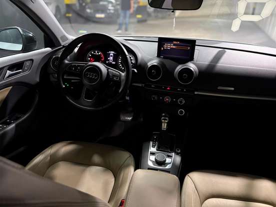 AUDI-A3-1.4 TFSI FLEX SEDAN PRESTIGE TIPTRONIC AUDI-A3-2018
