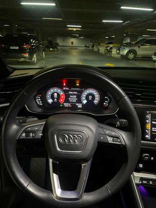 AUDI-Q3-2021