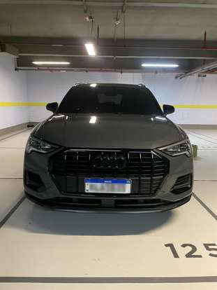AUDI-Q3-2021