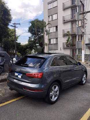 AUDI-Q3-2018